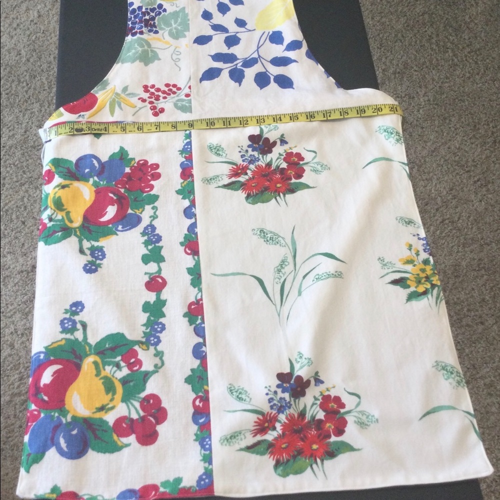 Handmade Patchwork Apron Using Vintage Linens - image 8